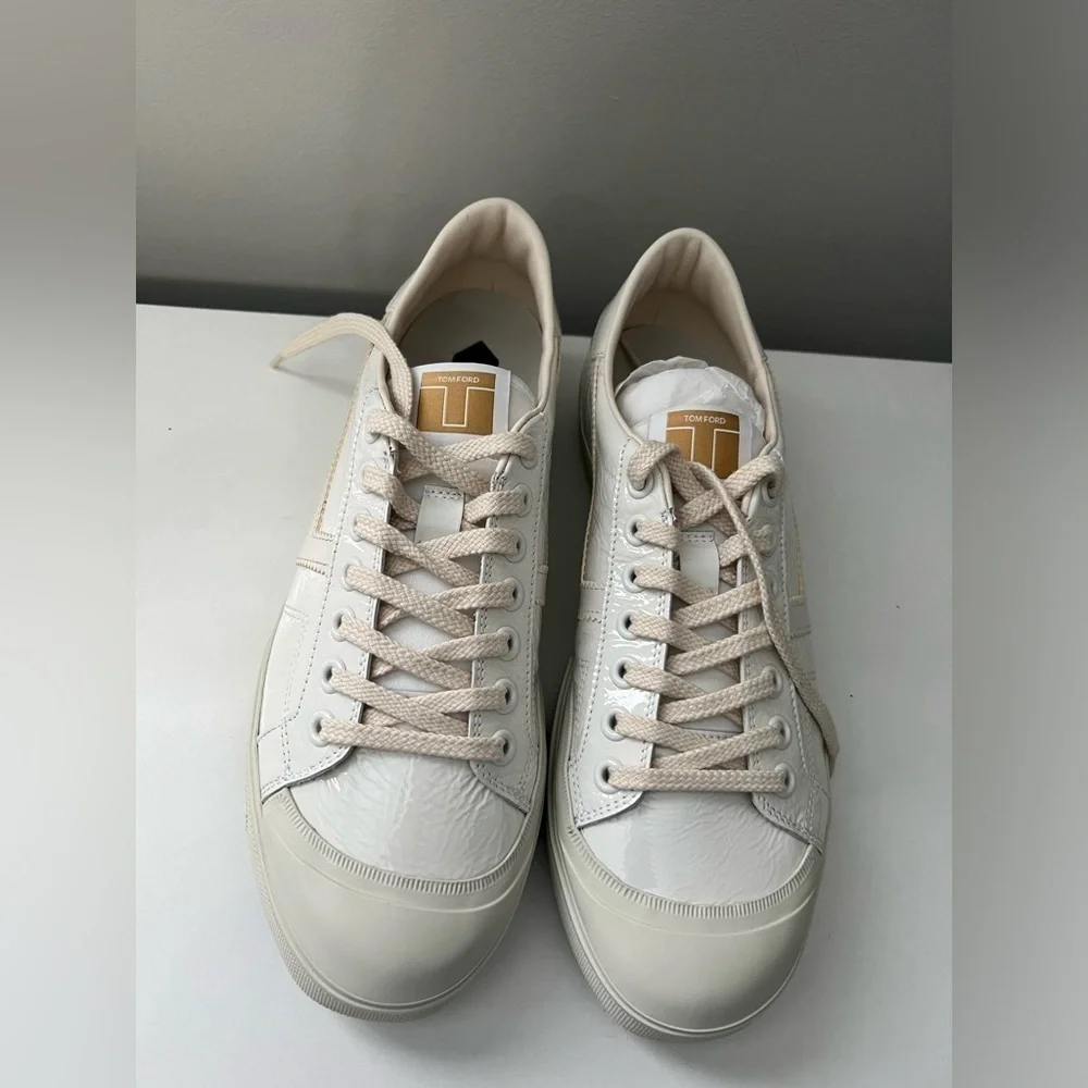 TOM FORD Crackled Shine Leather Low Top Sneakers